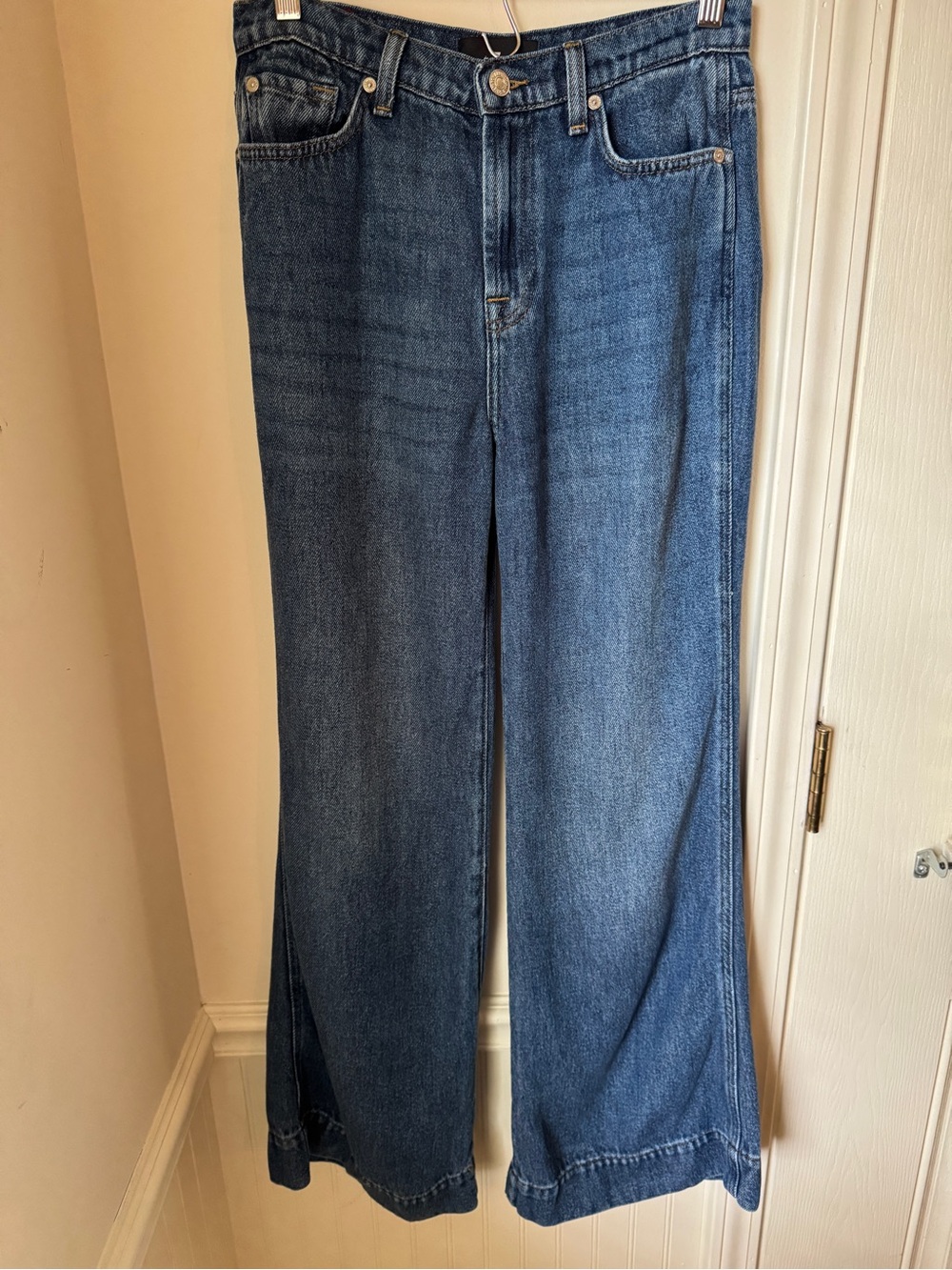 7 For All Mankind Wide-Leg Modern Dojo Tailorless Jeans Size 26